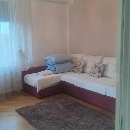 Daire Airport/parking/vinieta.md *